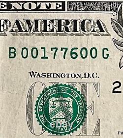 1776 ANNÉE DE L'INDÉPENDANCE NOTE 00177600 Billet d'un dollar avec un numéro de série fantaisie
