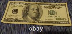 2003 Un billet de cent dollars