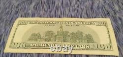 2003 Un billet de cent dollars