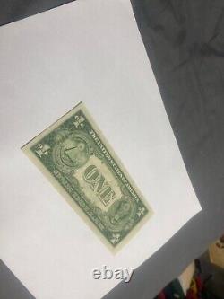 Billet d'un dollar de 1935 avec une erreur d'impression et une étoile