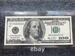 Billet de 100 dollars américains série 2006 en condition VF