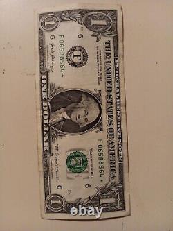 Billet de 1,00 dollar de 2017 avec étoile, erreur de billet vert avec contour vert, N° de série rare.