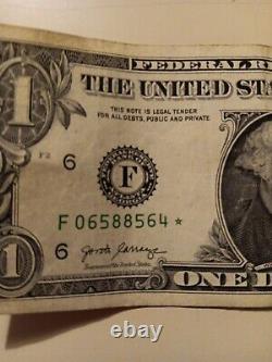 Billet de 1,00 dollar de 2017 avec étoile, erreur de billet vert avec contour vert, N° de série rare.