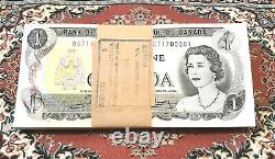 Canada 1973 Un Bloc De Billets De Banque De 1 $ De 100 $