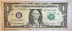 Numéro de série en double billet d'un dollar 2013 B New York Bon état
