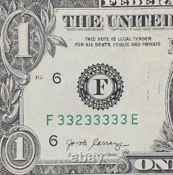 Près de solide 3s Numéro de série fantaisie Billet de un dollar F33233333E Sept 3s avec un 3 final