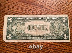 Série 1935 F, un billet de un dollar $1 à sceau bleu certificat en argent des États-Unis