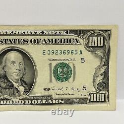 Série 1990 Billet de cent dollars américains $100 Richmond E 09236965 A