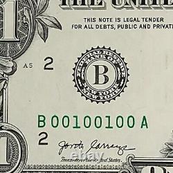 Véritable billet de un dollar avec numéro de série binaire fantaisie B00100100A DC 2017A 0s 1s